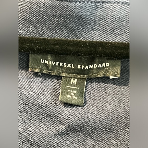 Universal Standard Kate Stretch Cotton Twill Jumpsuit -Navy -Univ Std M/18-20/2X - Picture 2 of 4